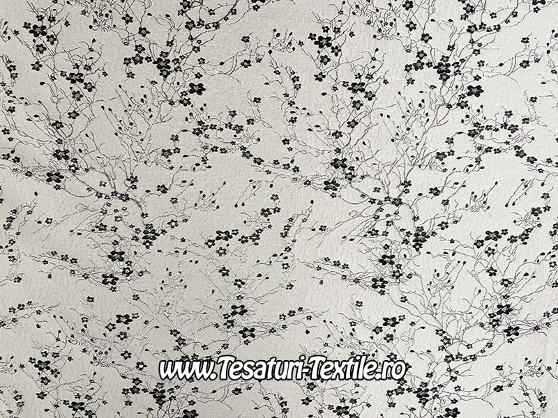 brocard argintiu cu fir